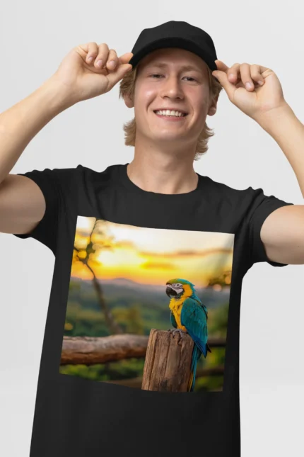 T-shirt MACAW (#013) – Image 4