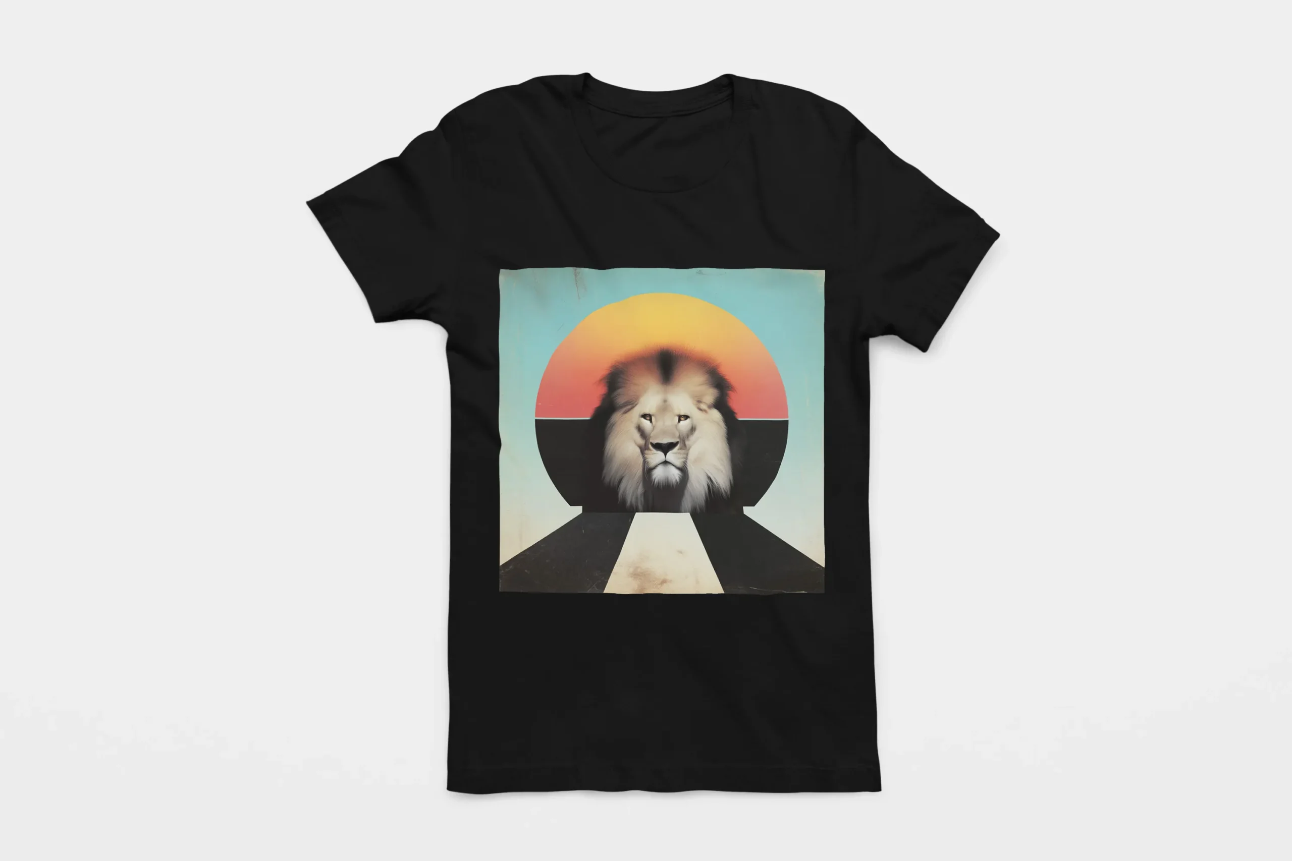 034-LION-BLACK-FLAT T-shirt LION (#034) – Image 1